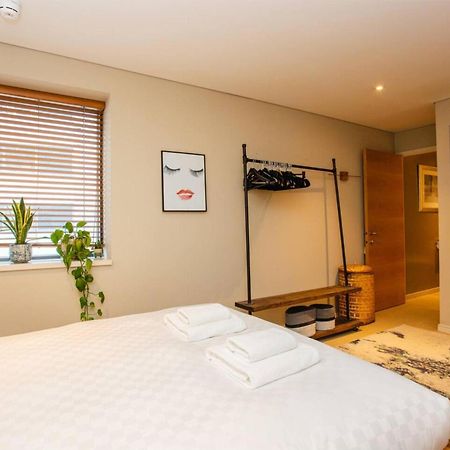 Modern 3 Bedroom Apartment In Paddington Λονδίνο Εξωτερικό φωτογραφία