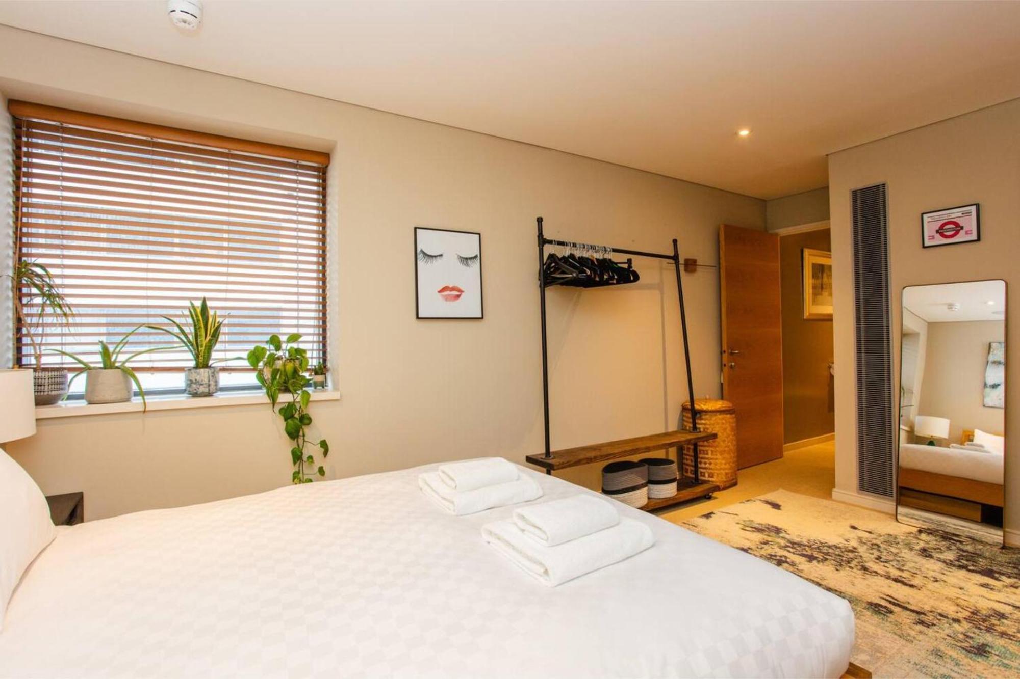 Modern 3 Bedroom Apartment In Paddington Λονδίνο Εξωτερικό φωτογραφία